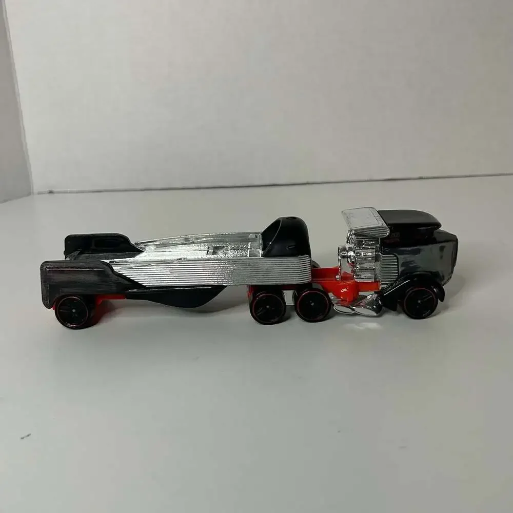 Hot Wheels Super Rigs Sky Show Fire Patrol Rig Die-Cast Truck